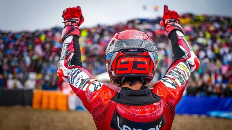 Marc Marquez Pole Position Holopis