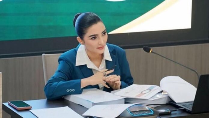 Ashanty Sidang Disertasi S3 Holopis