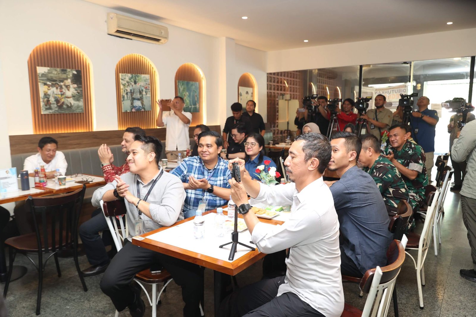 Awak Media Hadiri Media Gathering Dengan Puspenad Tni