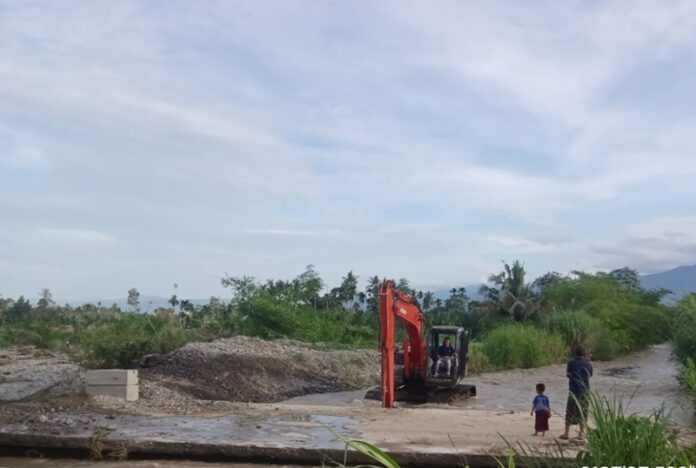Banjir Aceh Tenggara Holopis 1