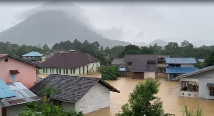 Banjir Kabupaten Sintang Holopis