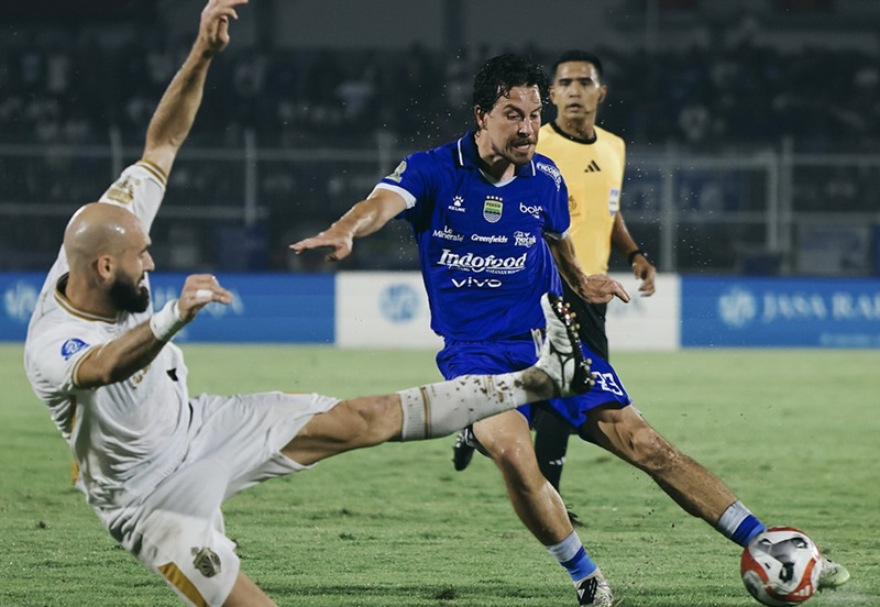 Bhayangkara Fc Vs Persib Di Lanjutan Super League Holopis