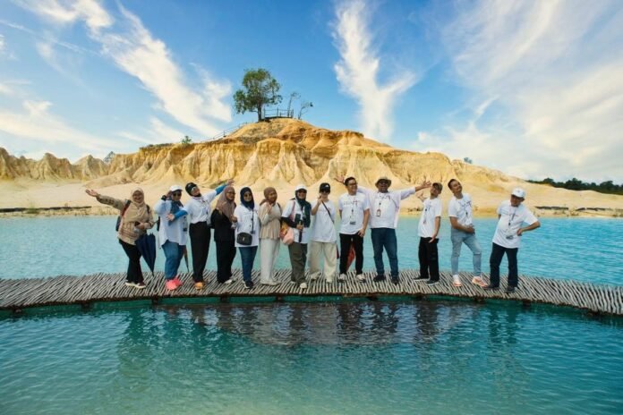 Busung Bintan Holopis