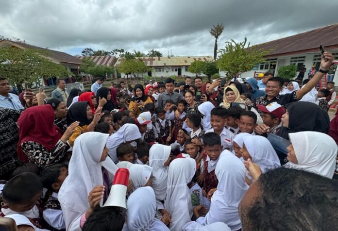 Gibran Rakabuming Rote Ndao 2 Holopis