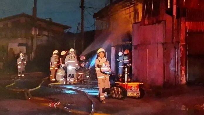 Kebakaran Gudang Di Kalideres Holopis 2