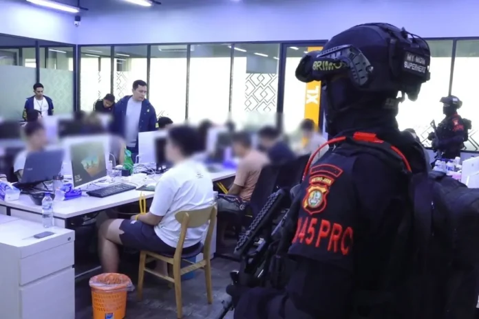 Penggerebekan Markas Judi Online di Jakarta Holopis