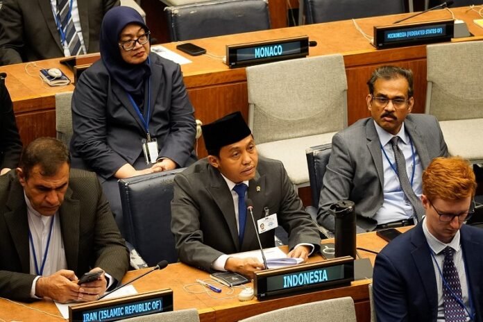 Menhut Raja Juli Dalam Sidang Ke 21 United Nations Forum On Forests Unff21 Di Markas Pbb Holopis