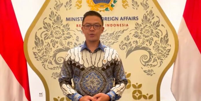 Menlu Sugiono
