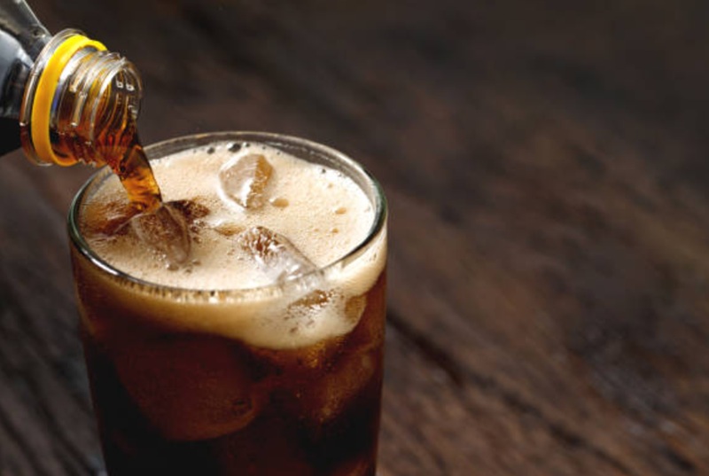 Minuman Bersoda Holopis