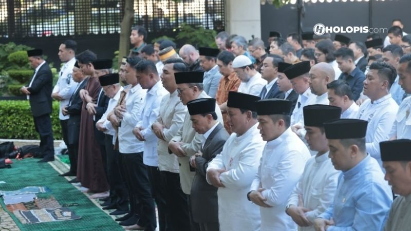 Prabowo Salat Iduladha Di Paris Holopis 5 Prabowo Salat Iduladha Di Paris Holopis 5