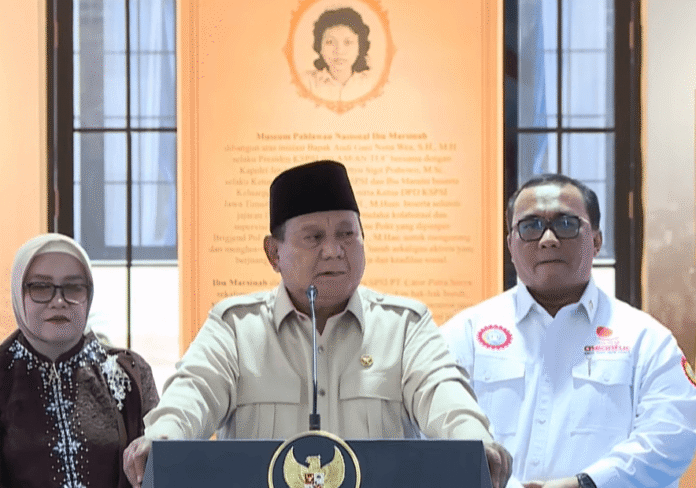 Prabowo Subianto Di Muesum Ibu Marsinah