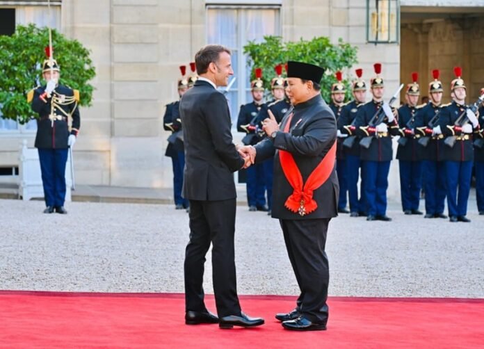 Presiden Prabowo Subianto Disambut Langsung Presiden Emmanuel Macron Di Istana Elysee Holopis