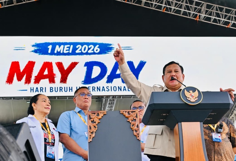 Presiden Prabowo Subianto Saat Memberikan Keterangan Di Peringatan Hari Buruh Internasional Yang Digelar Di Kawasan Lapangan Silang Monumen Nasional Monas Jakarta Holopis