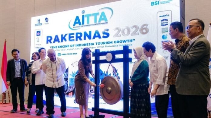Rakernas Aitta Holopis