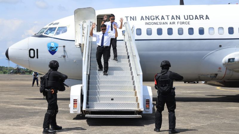 Tni Au Holopis 5
