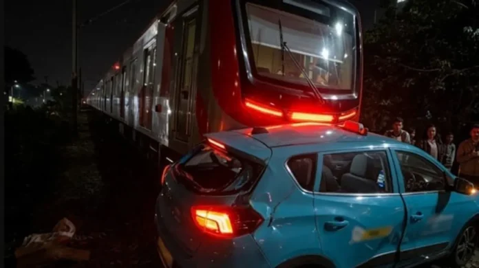 Kecelakaan Taksi Listrik Bekasi Holopis