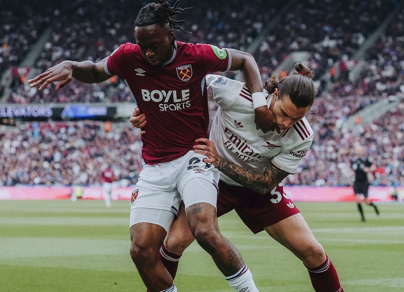 West Ham Vs Arsenal Di Liga Inggris Holopis