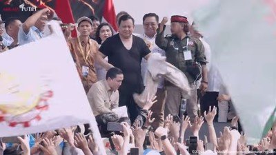 Prabowo Hadiri May Day Di Monas Holopis