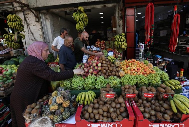 Warga Palestina Menuju Idul Adha
