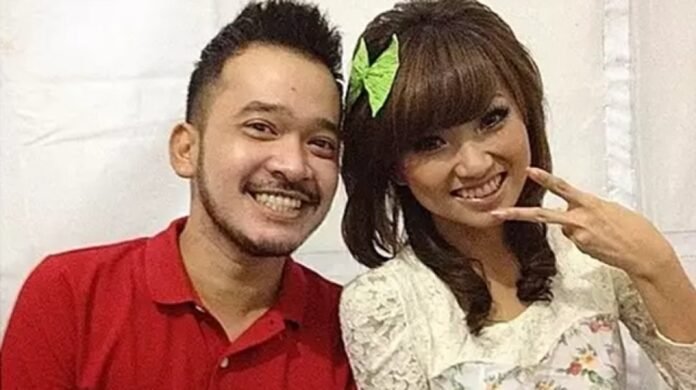 Ruben Onsu Dan Sarwendah Holopis