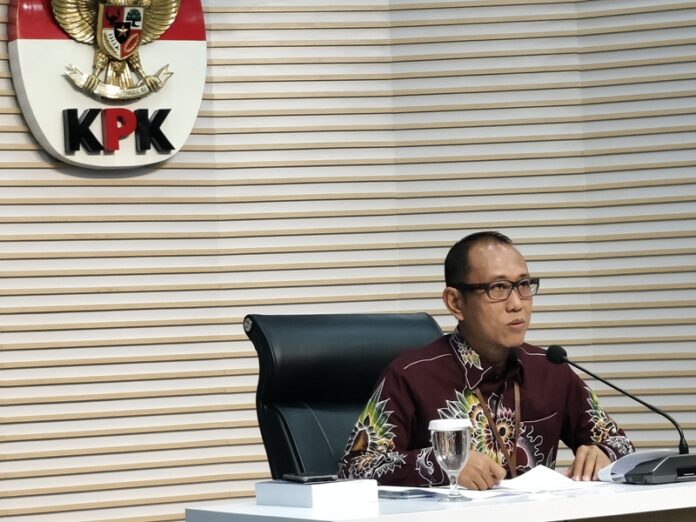 Achmad Taufiq Husein Holopis