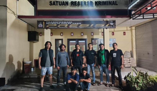 Anggota Geng Motor Hololpis