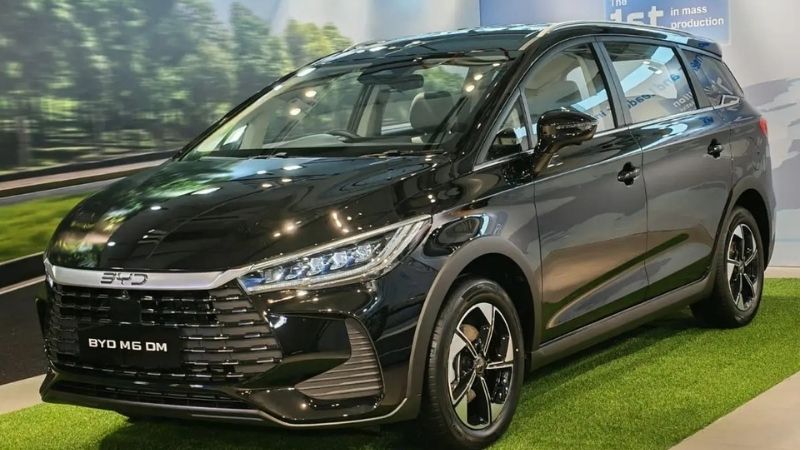 Byd M6 Dm Holopis