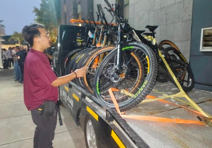 Barbuk Ott Kpk Holopis