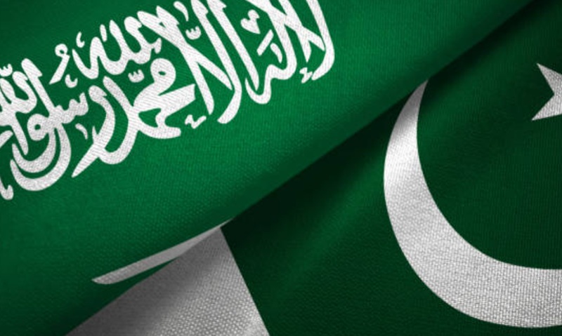Bendera Arab Saudi dan Pakistan Holopis.com