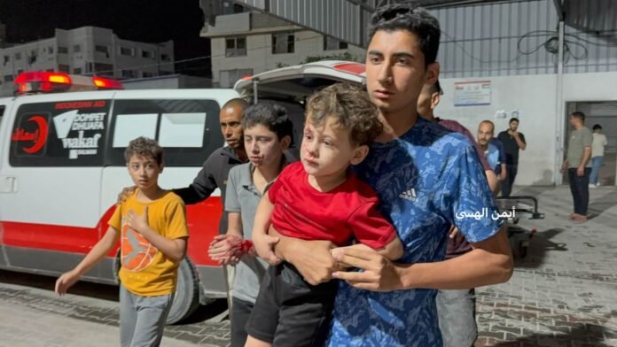Evakuasi Korban Serangan Israel Ke Gaza
