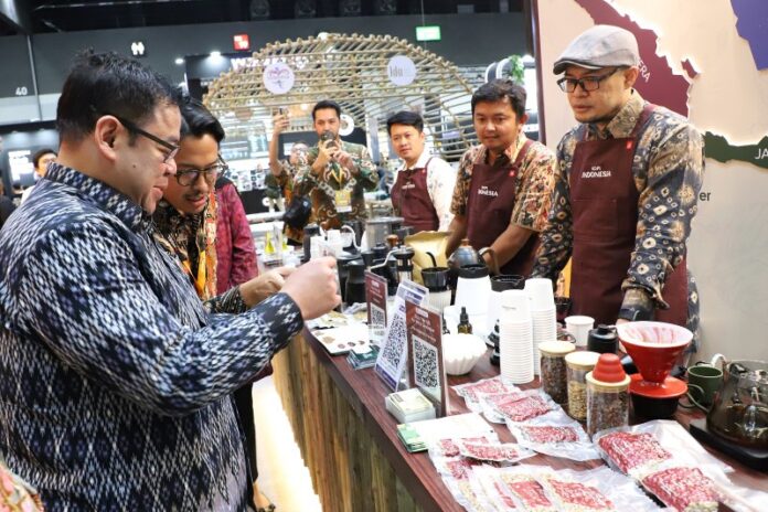 World of Coffee Bangkok Holopis