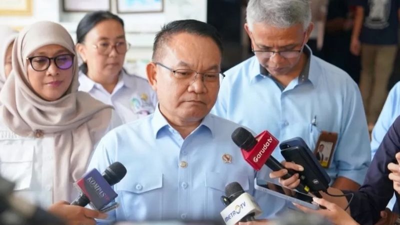Kepala Staf Kepresidenan Dudung Holopis