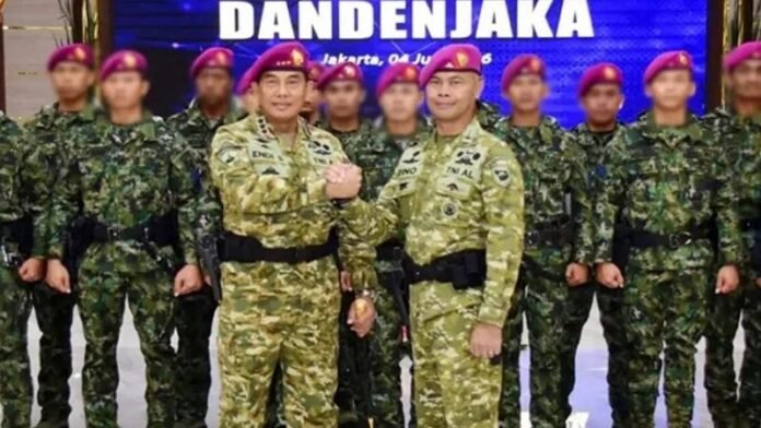 Komandan Denjaka Tni Al Holopis