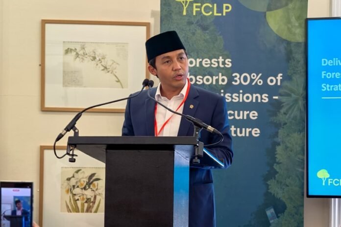 Menhut Ri Raja Juli Antoni Saat Memberikan Keterangan Di London Climate Action Week 2026