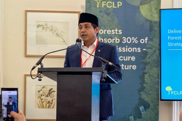 Menhut Ri Raja Juli Antoni Saat Memberikan Keterangan Di London Climate Action Week 2026 Holopis
