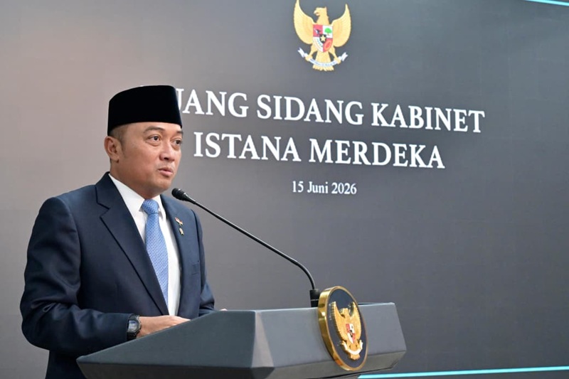 Mensesneg Ri Sekaligus Ketua Panitia Negara Peringatan Hut Ke 81 Kemerdekaan Republik Indonesia Prasetyo Hadi Saat Memberikan Keterangan Holopis