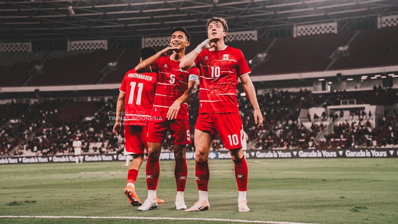 Ole Romeny Dan Skuad Timnas Indonesia Saat Menghadapi Oman Pada Laga Fifa Matchday Holopis