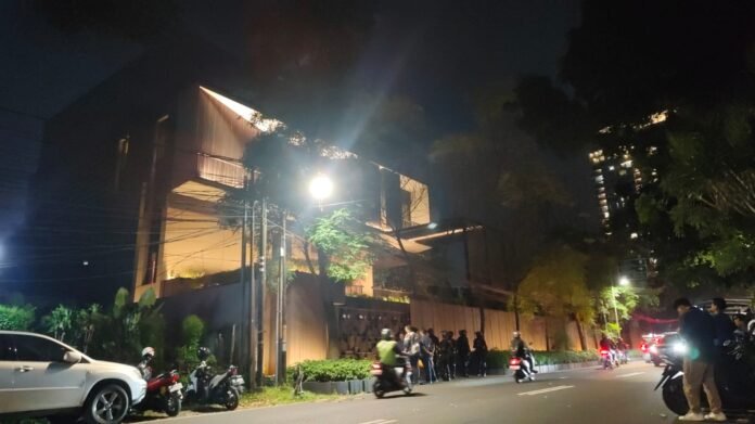 Penggeledahan Di Rumah Di Rumah Silmy Karim Holopis