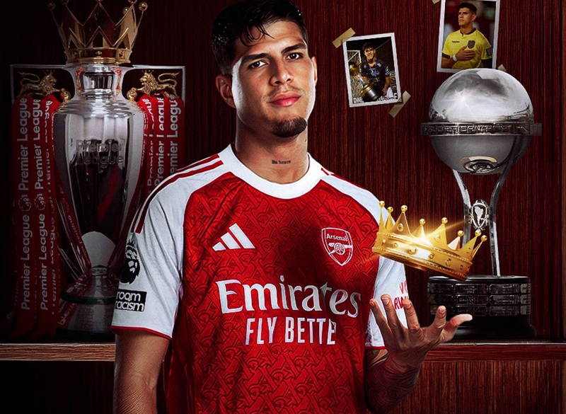 Piero Hincapie Saat Berseragam Arsenal Holopis