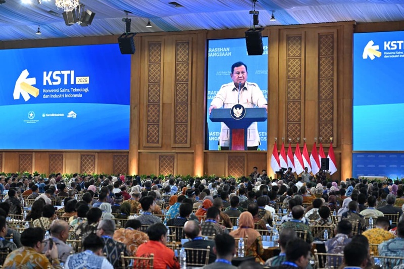 Presiden Prabowo Ketika Memberikan Kata Sambutan Di Sarasehan Kebangsaan Ksti Holopis