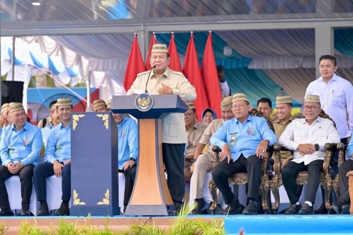 Presiden Prabowo Saat Memberikan Kata Sambutan Di Puncak Pekan Nasional Penas Petani Dan Nelayan Xvii Tahun 2026 Holopis