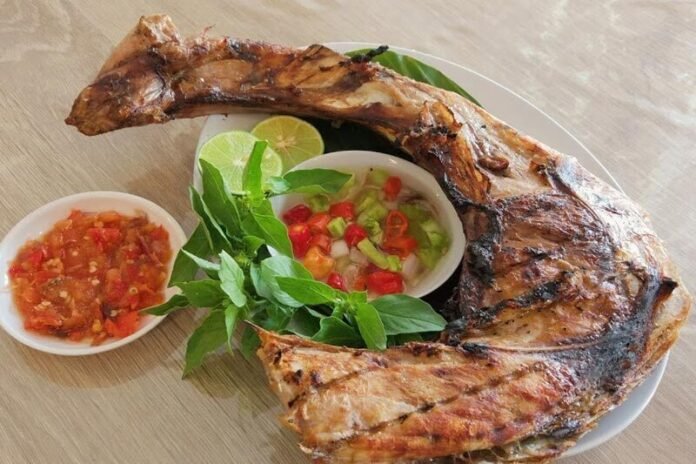 Rahang Tuna Bakar