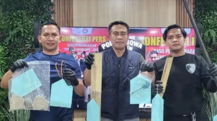 Rilis Kasus Pembusuran Di Polres Gowa Holopis Rilis Kasus Pembusuran Di Polres Gowa Holopis