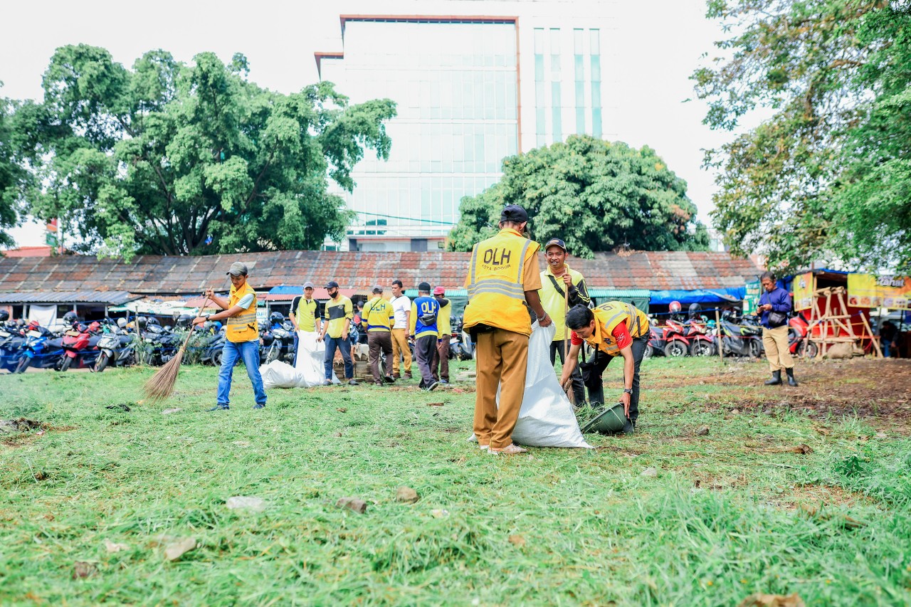 Penataan Alun-Alun Empang Holopis