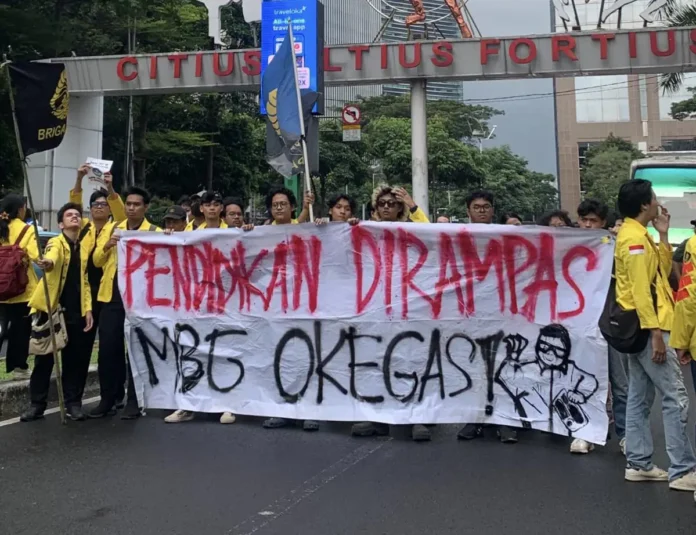 BEM UI Holopis