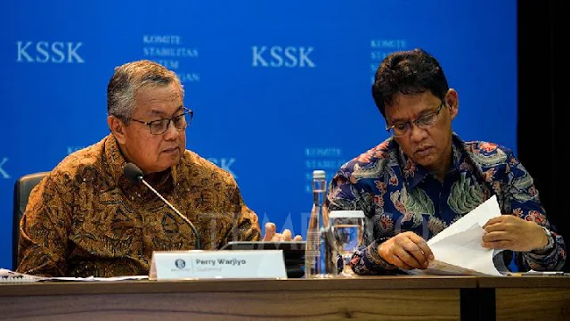 Gubernur BI dan Menteri Keuangan Holopis