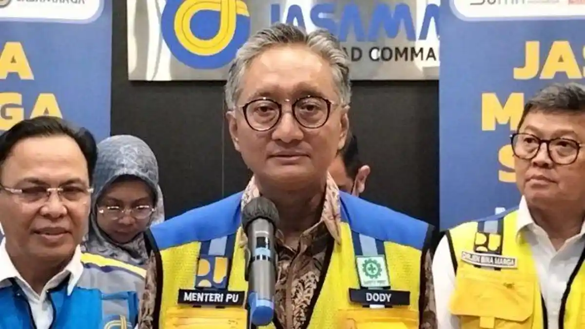 Menteri PU Holopis