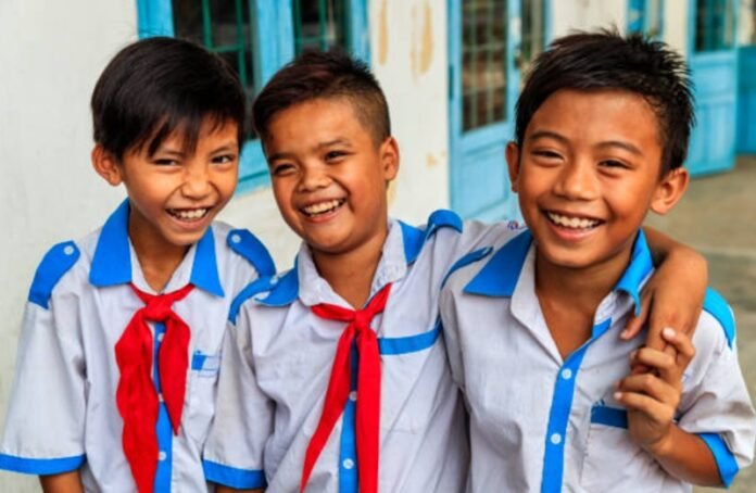 Anak Anak Vietnam Holopis.com