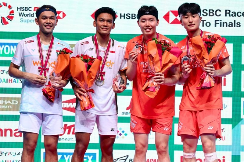 Fajar Fikri Dan Kim Seo Di Podium Juara Japan Open 2026 Holopis