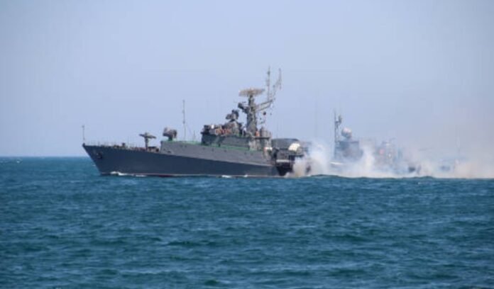 Kapal Perang Rusia Holopis.com
